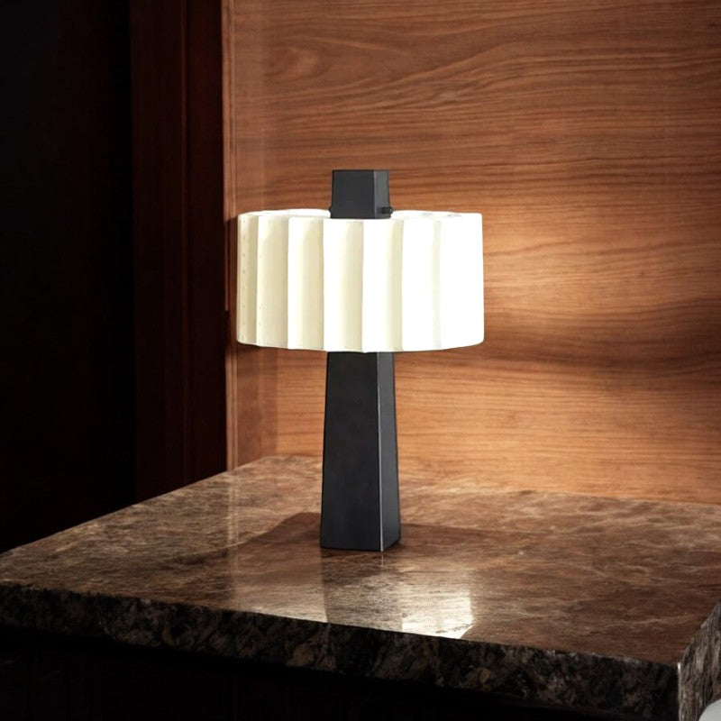 Matteo Table Lamp - Natural & Black