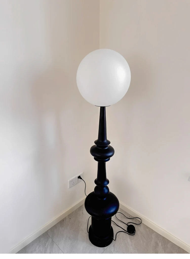 Lucia Floor Lamp - Black